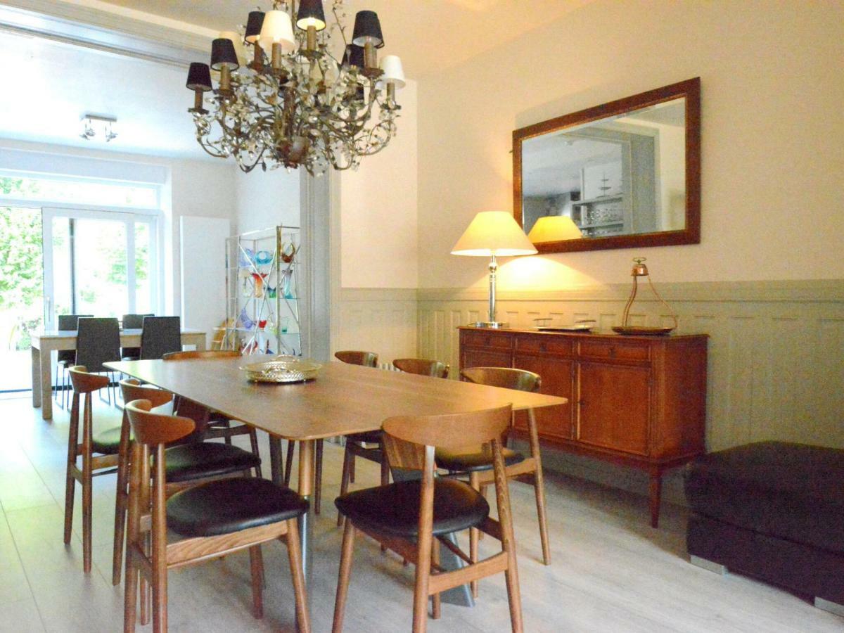 Villa Large Townhouse With Pool Table Bouillon Exterior foto